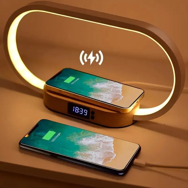 Smartphone Charging on LumiDock Pro – Qi Wireless on LED Dock
